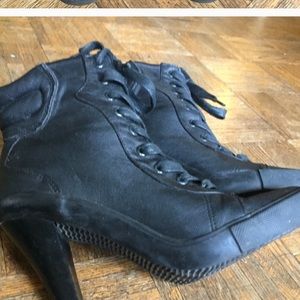 Tod’s ‘moto’ boots - size 38